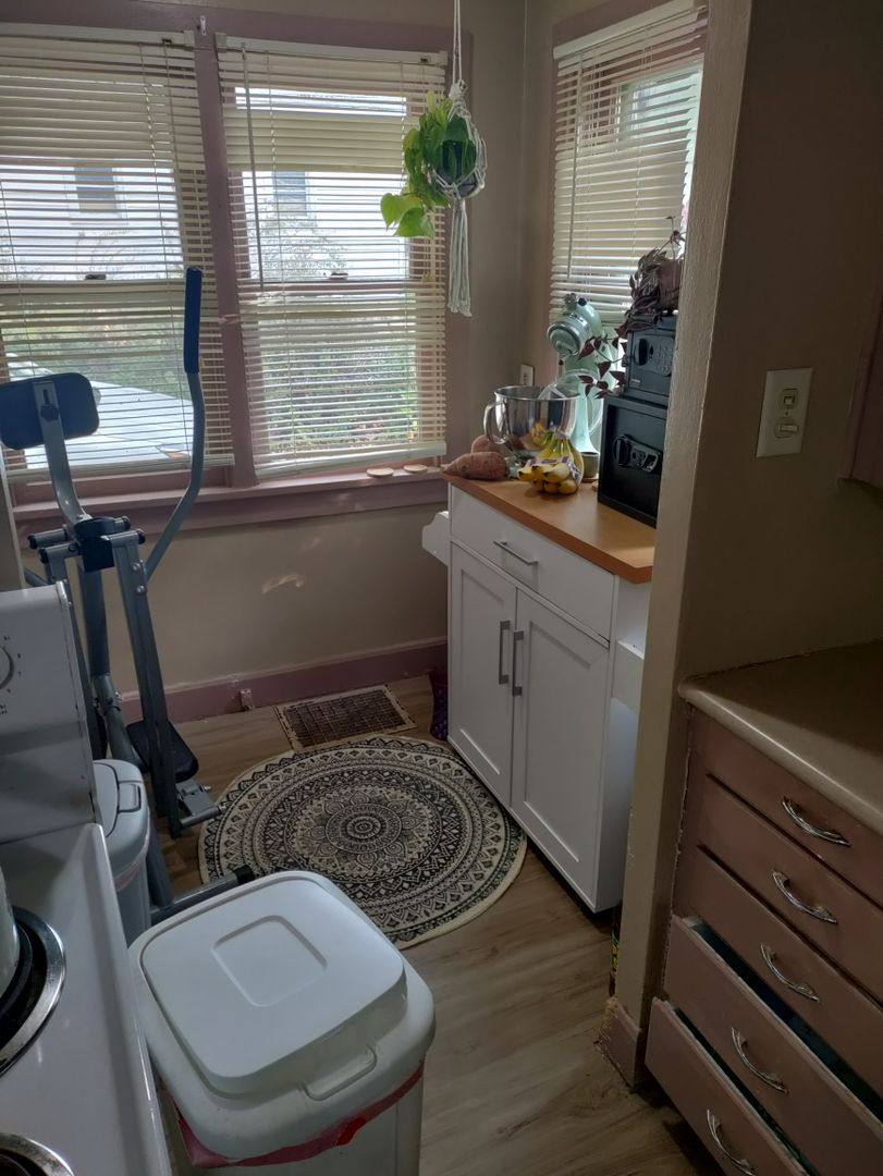 House for rent at 1816 Walnut St, Cedar Falls, IA 50613