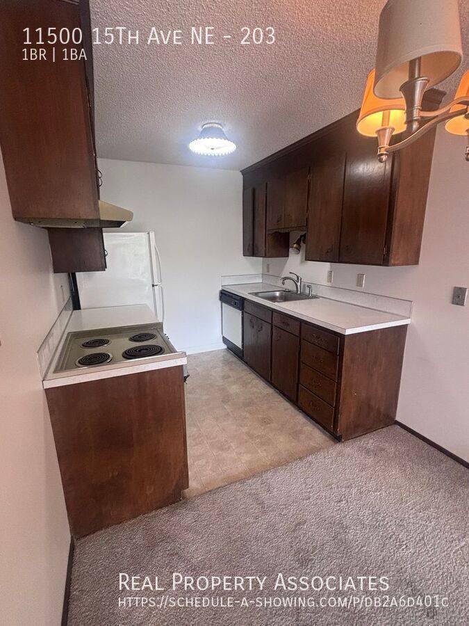Apartment for rent at 11500 15th Ave NE #203, Seattle, WA 98125