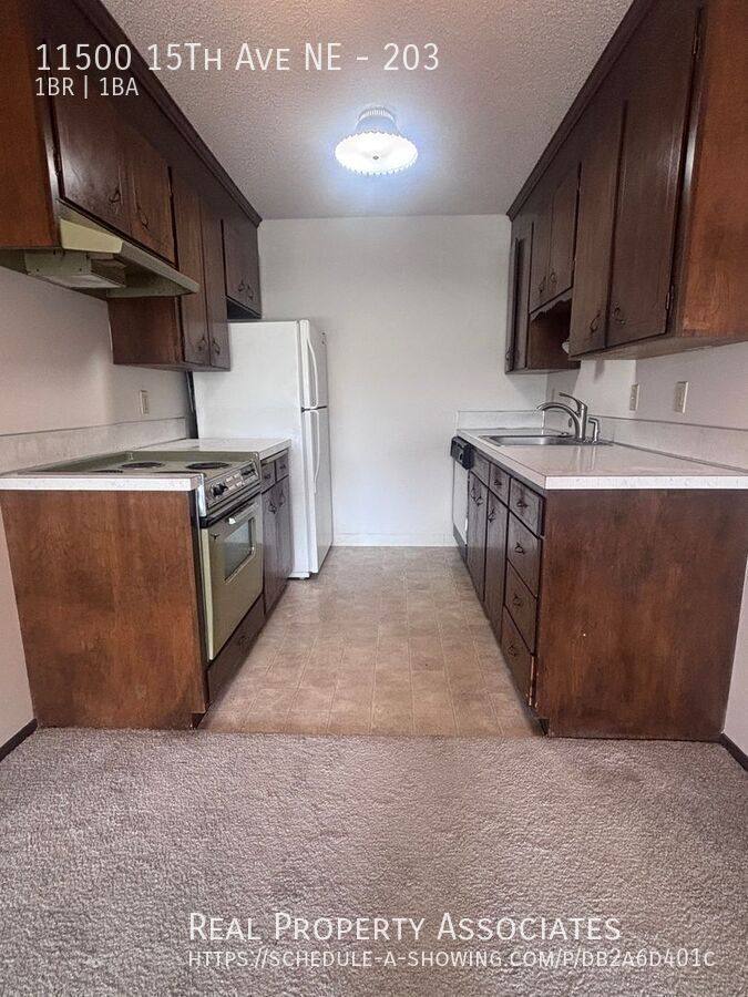 Apartment for rent at 11500 15th Ave NE #203, Seattle, WA 98125