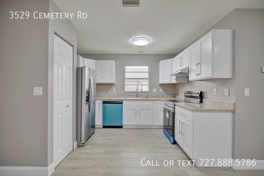 House for rent at 3529 Cemetery Rd, Sebring, FL 33870