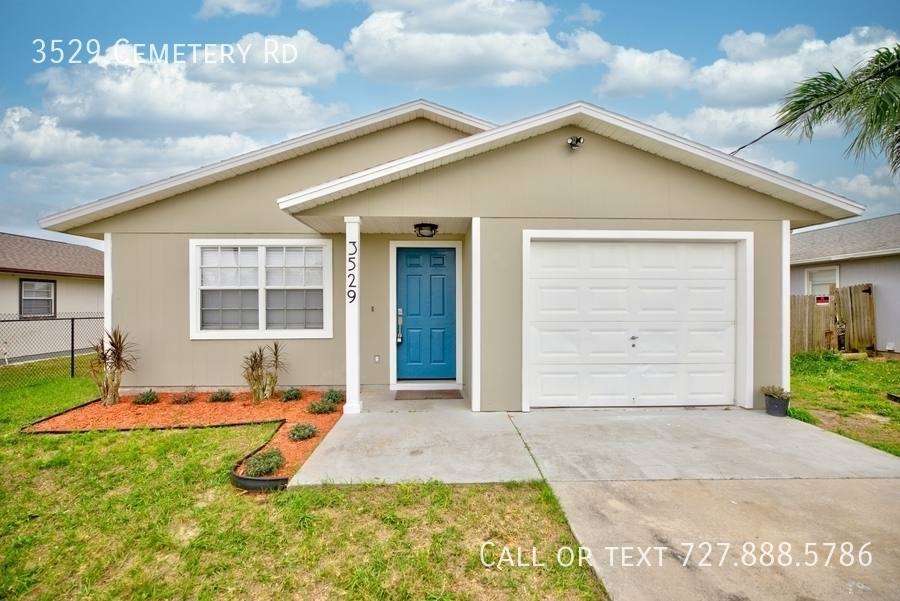 House for rent at 3529 Cemetery Rd, Sebring, FL 33870