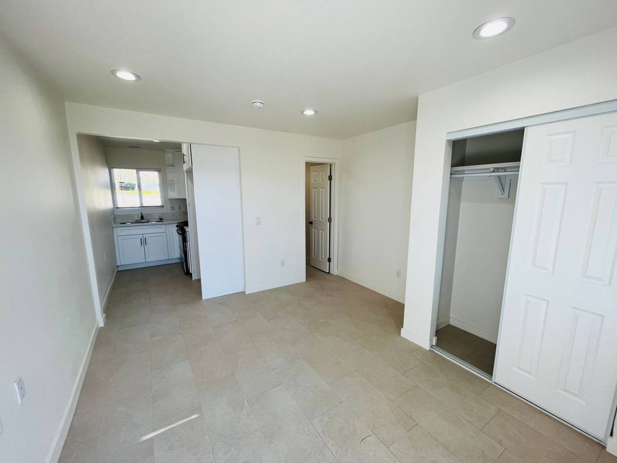 Apartment for rent at 207 W Main St, Barstow, CA 92311