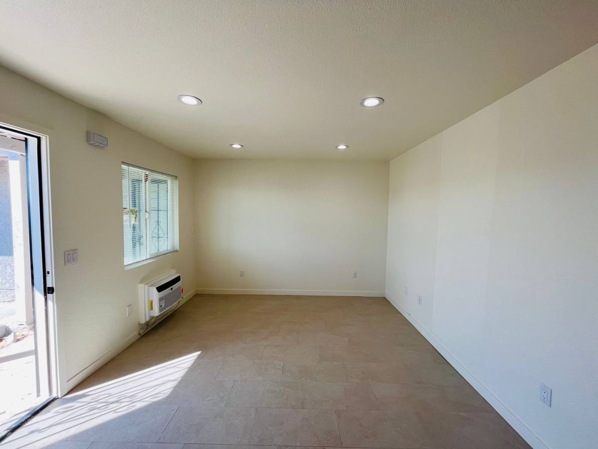 Apartment for rent at 207 W Main St, Barstow, CA 92311