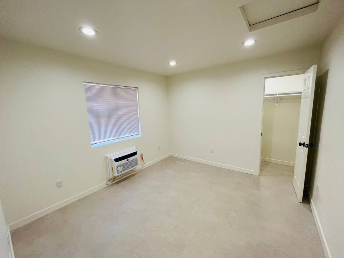 Apartment for rent at 207 W Main St, Barstow, CA 92311