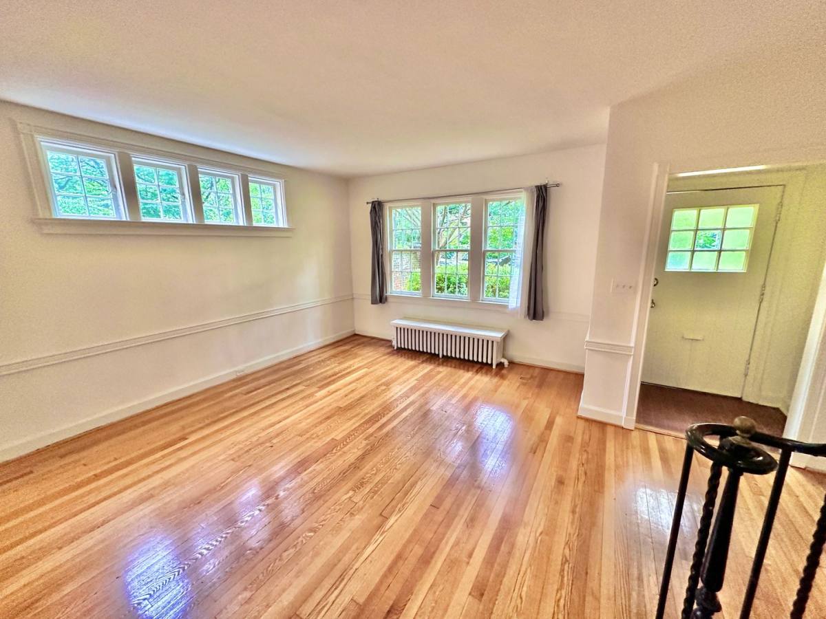 Townhouse for rent at 4422 Greenwich Parkway NW, Washington, DC 20007