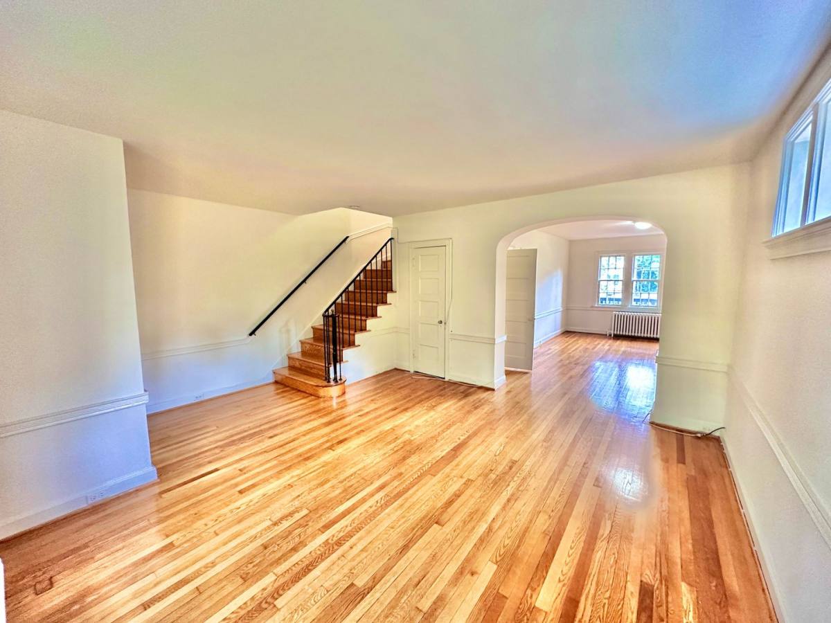 Townhouse for rent at 4422 Greenwich Parkway NW, Washington, DC 20007