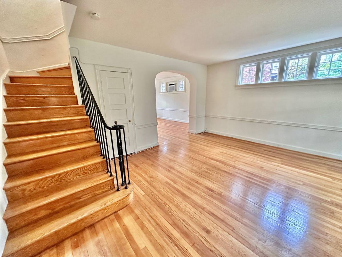 Townhouse for rent at 4422 Greenwich Parkway NW, Washington, DC 20007