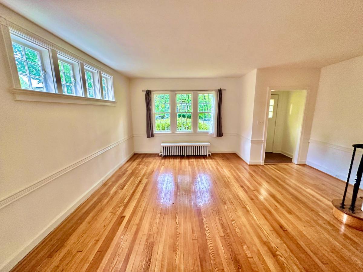 Townhouse for rent at 4422 Greenwich Parkway NW, Washington, DC 20007