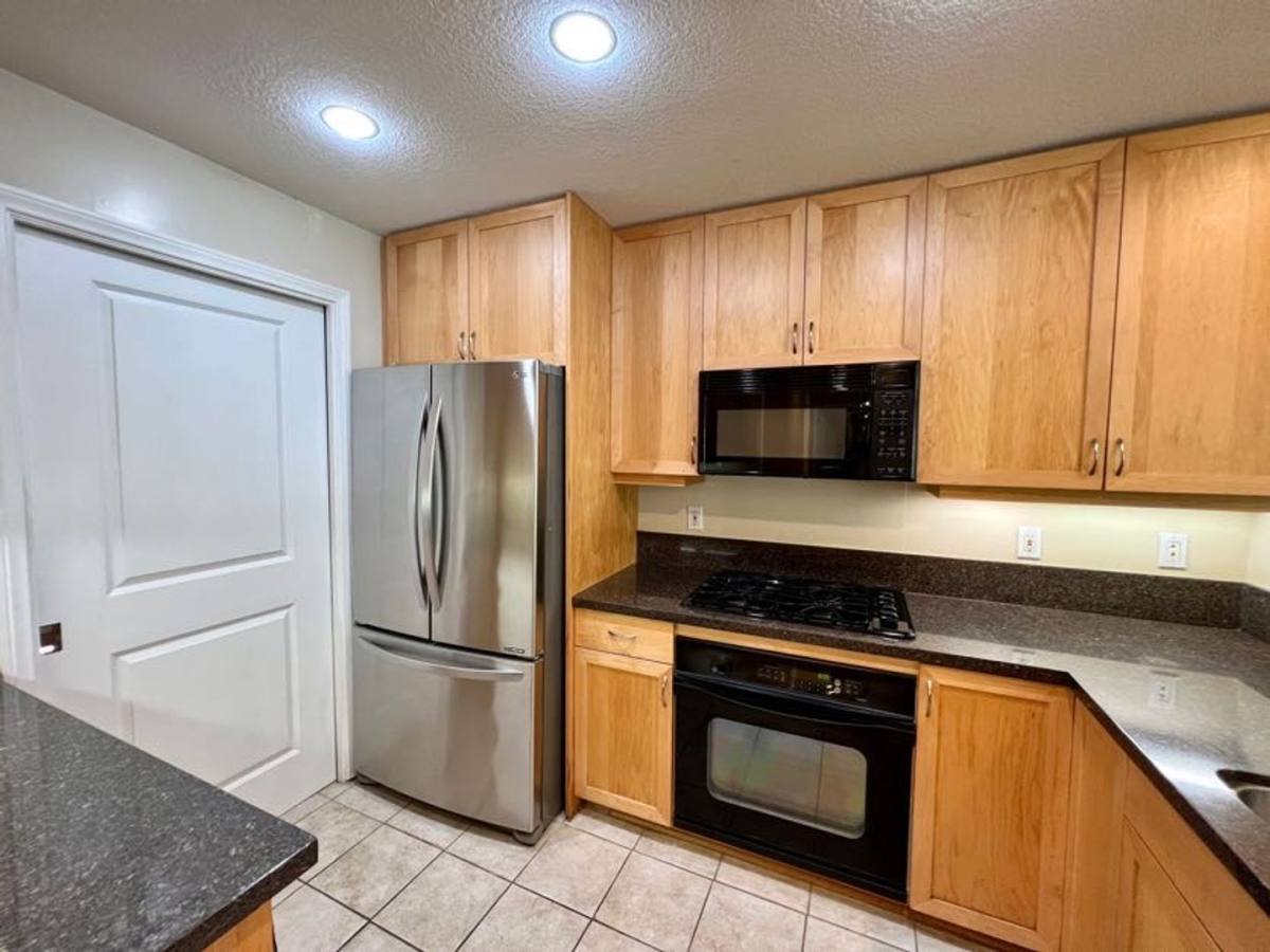 Condo for rent at 850 Beech St, San Diego, CA 92101