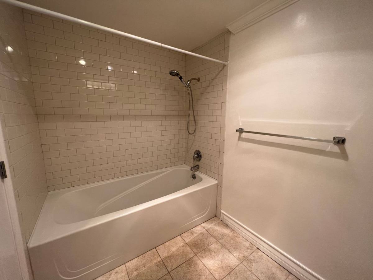 Condo for rent at 850 Beech St, San Diego, CA 92101