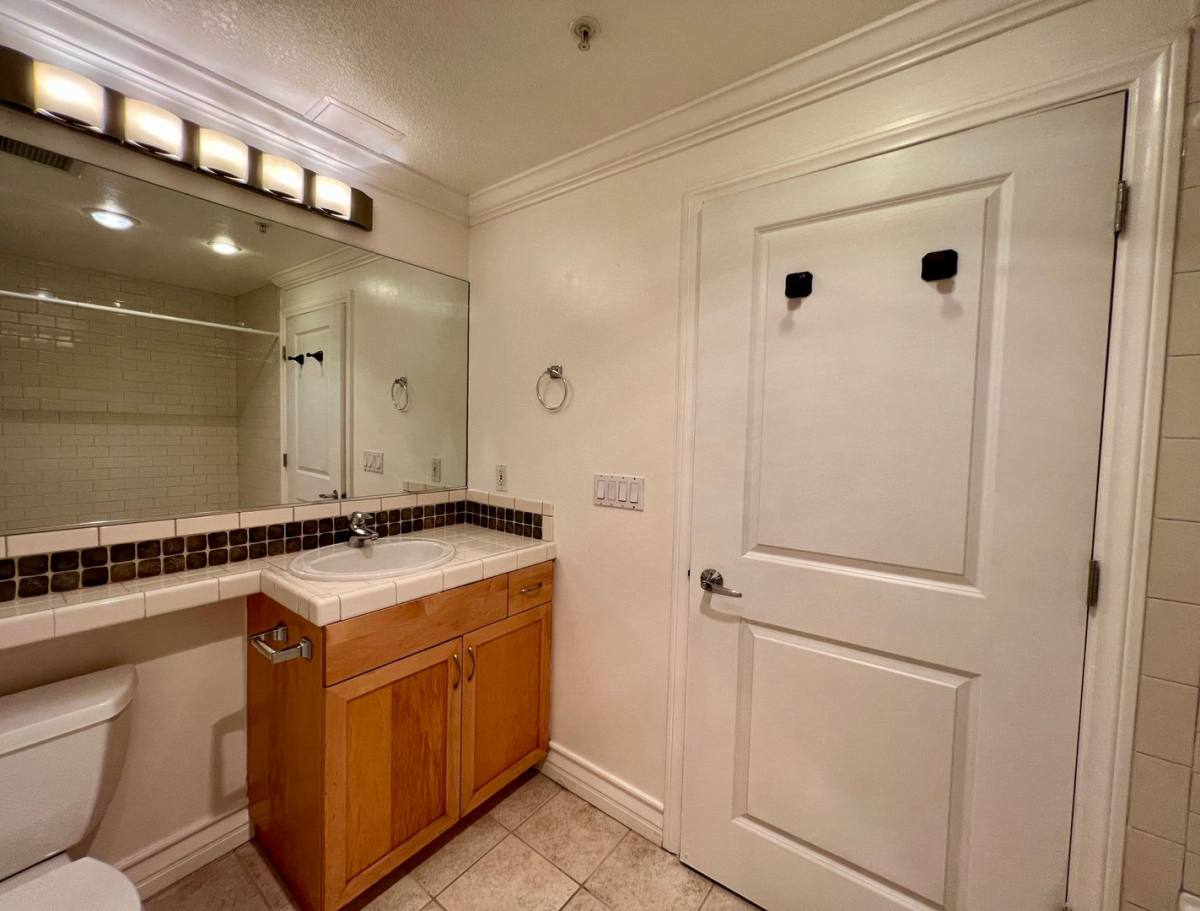 Condo for rent at 850 Beech St, San Diego, CA 92101