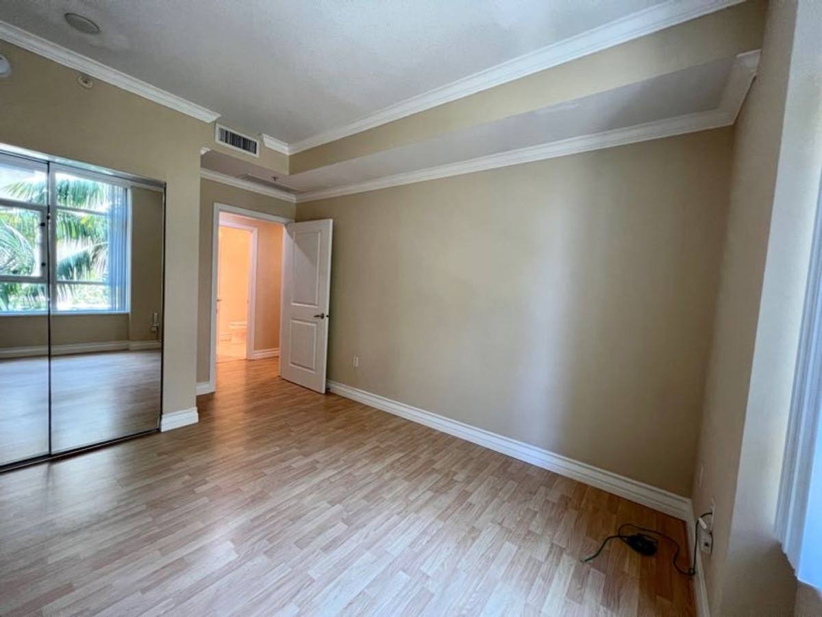 Condo for rent at 850 Beech St, San Diego, CA 92101