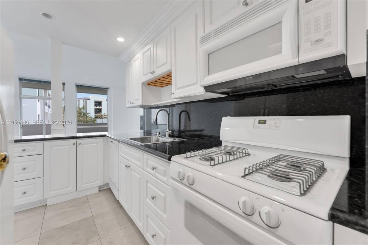 Condo for rent at 700 Biltmore Way #304, Miami, FL 33134