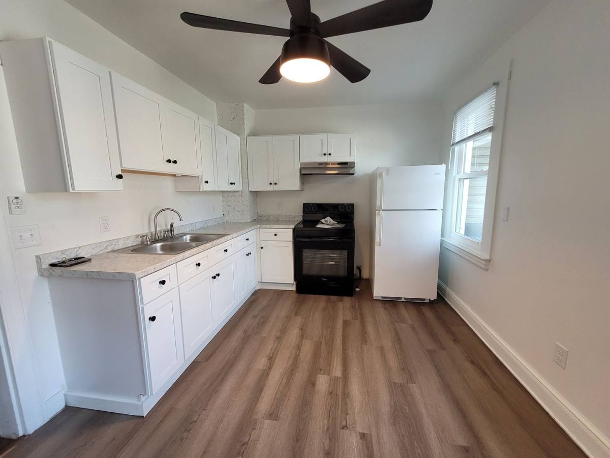 Apartment for rent at 565 W Market St, York, PA 17401