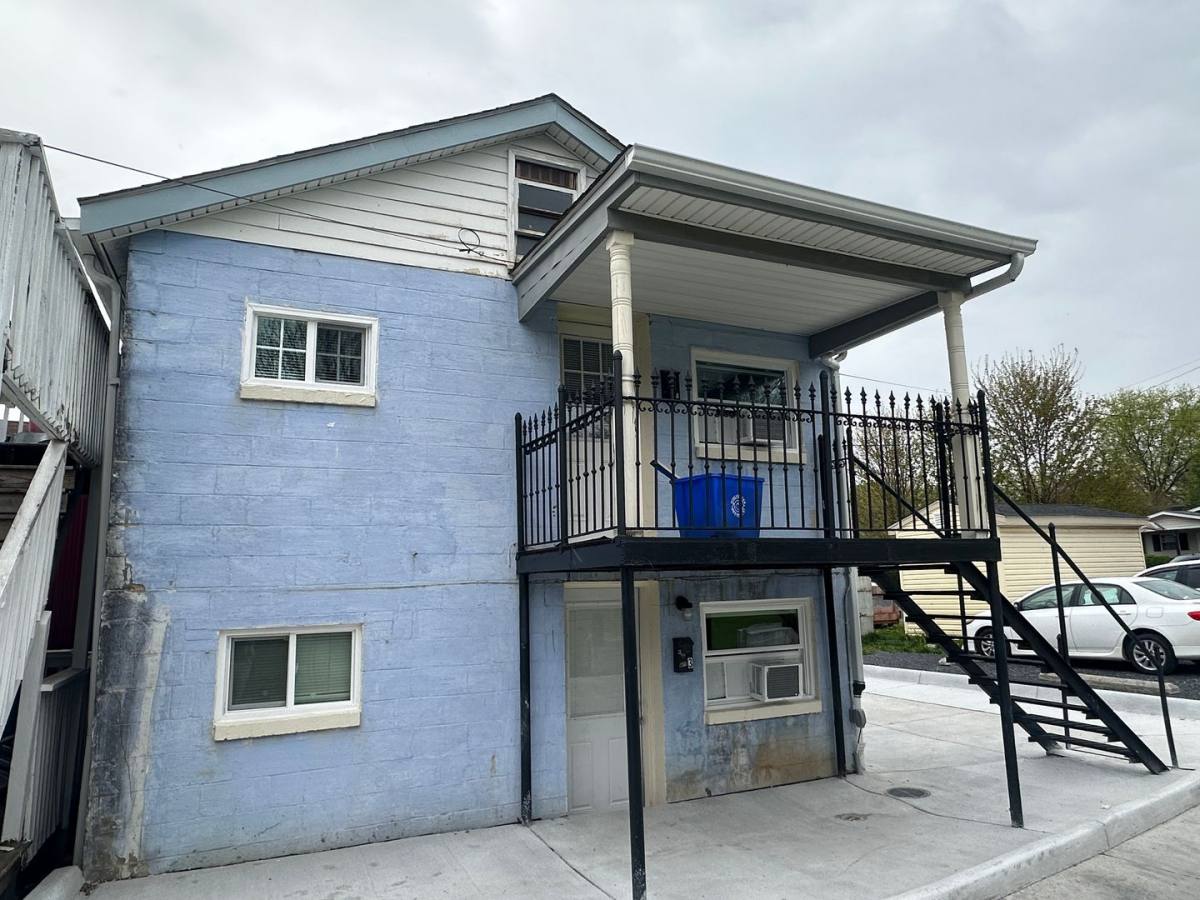 Apartment for rent at 434 N Kent St, Winchester, VA 22601