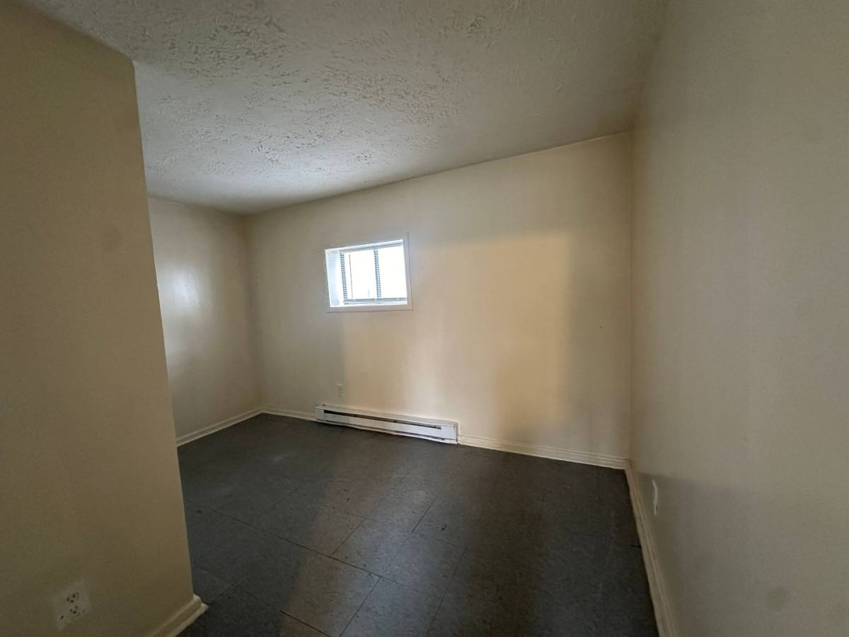 Apartment for rent at 434 N Kent St, Winchester, VA 22601