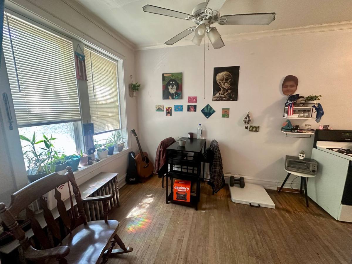 Apartment for rent at 4824 W Addison St, Chicago, IL 60641