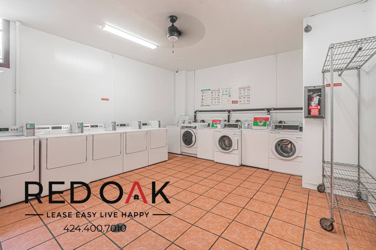 Condo for rent at 744 Beacon Ave #516, Los Angeles, CA 90017