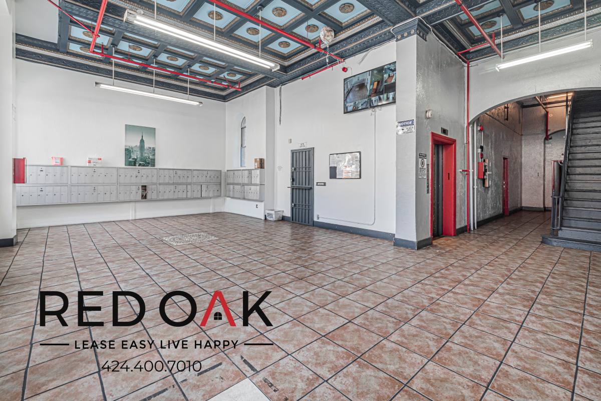Condo for rent at 744 Beacon Ave #516, Los Angeles, CA 90017