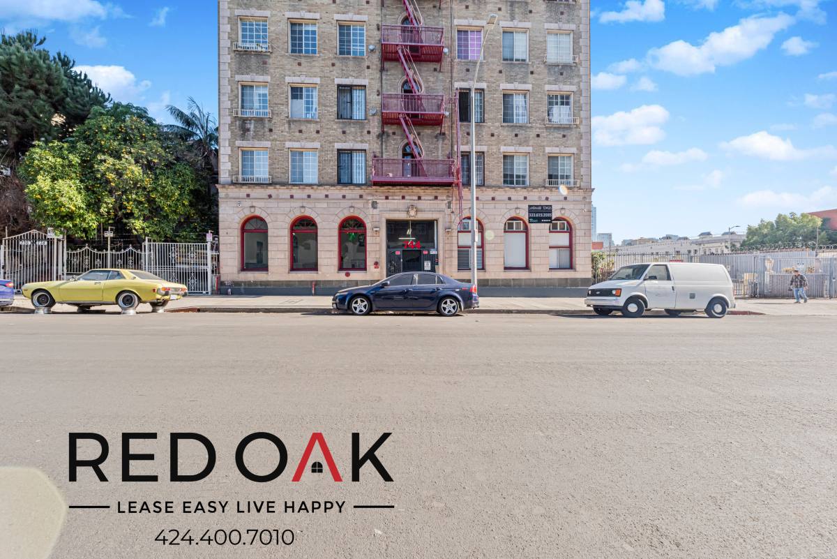 Condo for rent at 744 Beacon Ave #516, Los Angeles, CA 90017