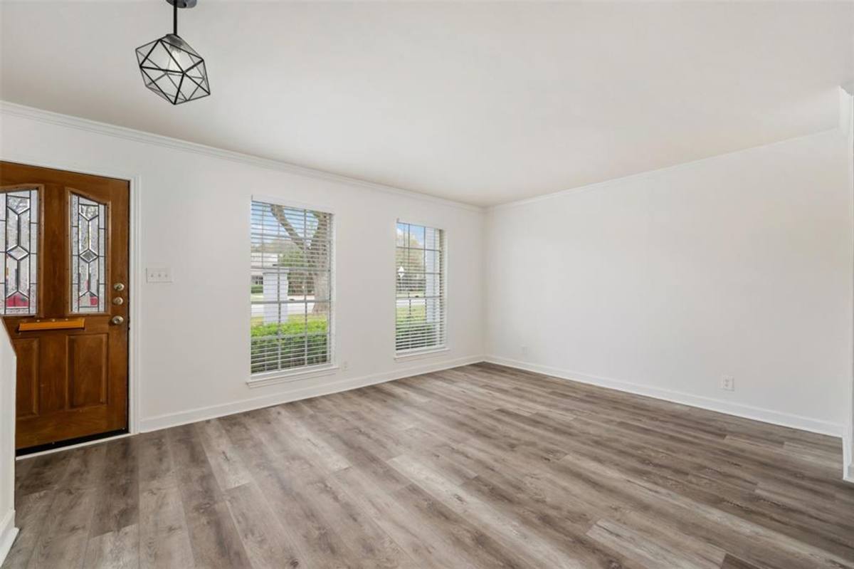 Townhouse for rent at 6107 Bullard Dr, Austin, TX 78757