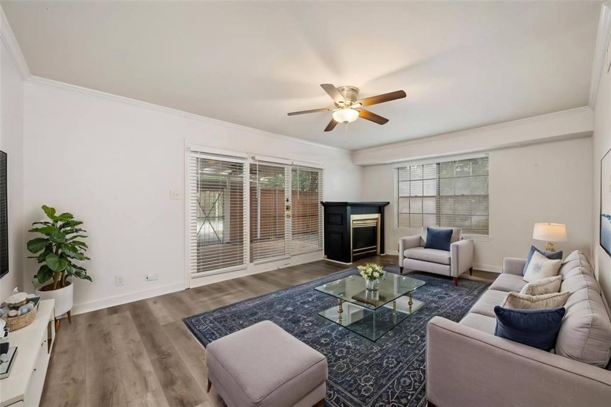 Townhouse for rent at 6107 Bullard Dr, Austin, TX 78757