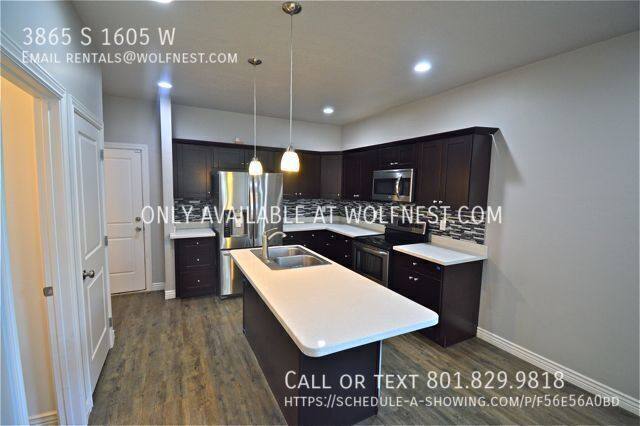 Townhouse for rent at 3865 S 1605 W, West Valley City, UT 84119
