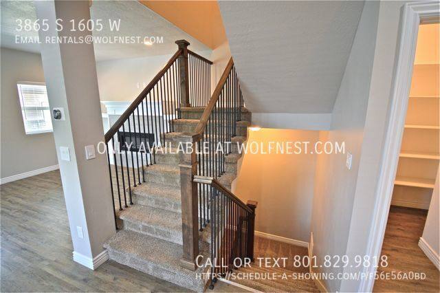 Townhouse for rent at 3865 S 1605 W, West Valley City, UT 84119