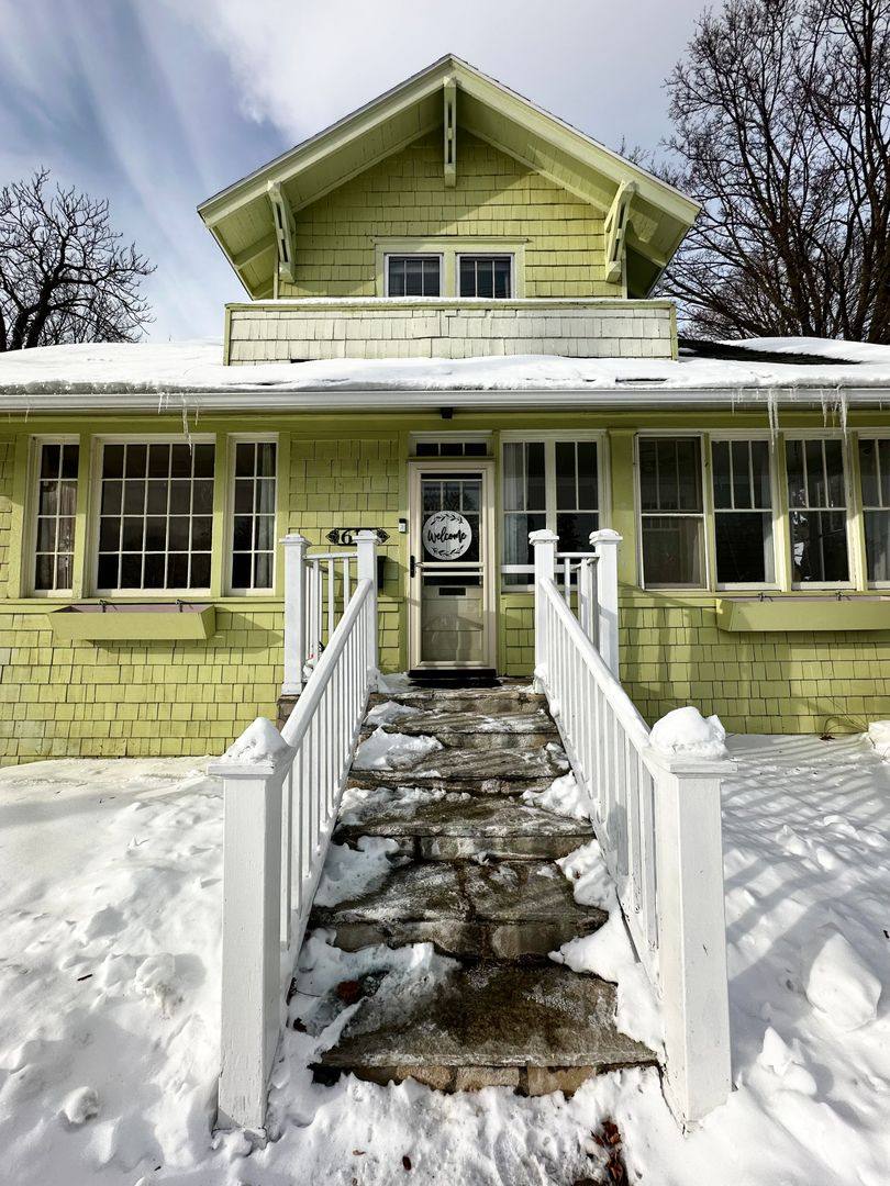 Apartment for rent at 610 Jefferson St, Sturgeon Bay, WI 54235