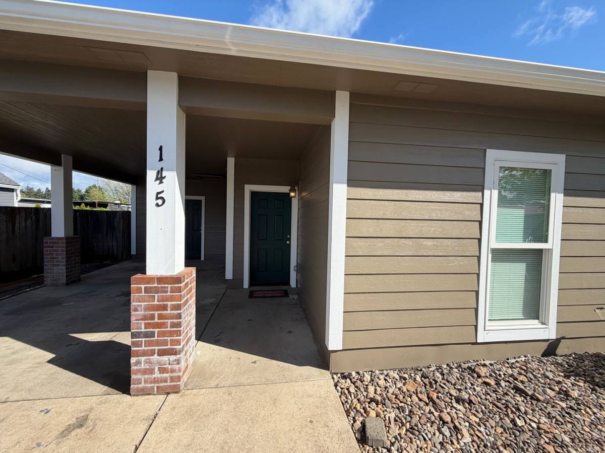 145 SE Mayberry Ave, Corvallis, OR 97333 - House for Rent - Image 2