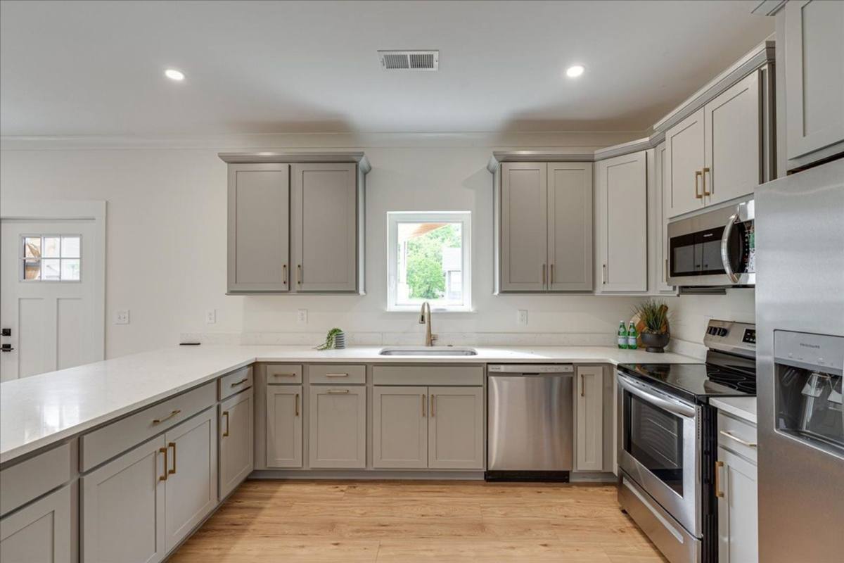 Apartment for rent at 2519 E 12th, Chattanooga, TN 37404