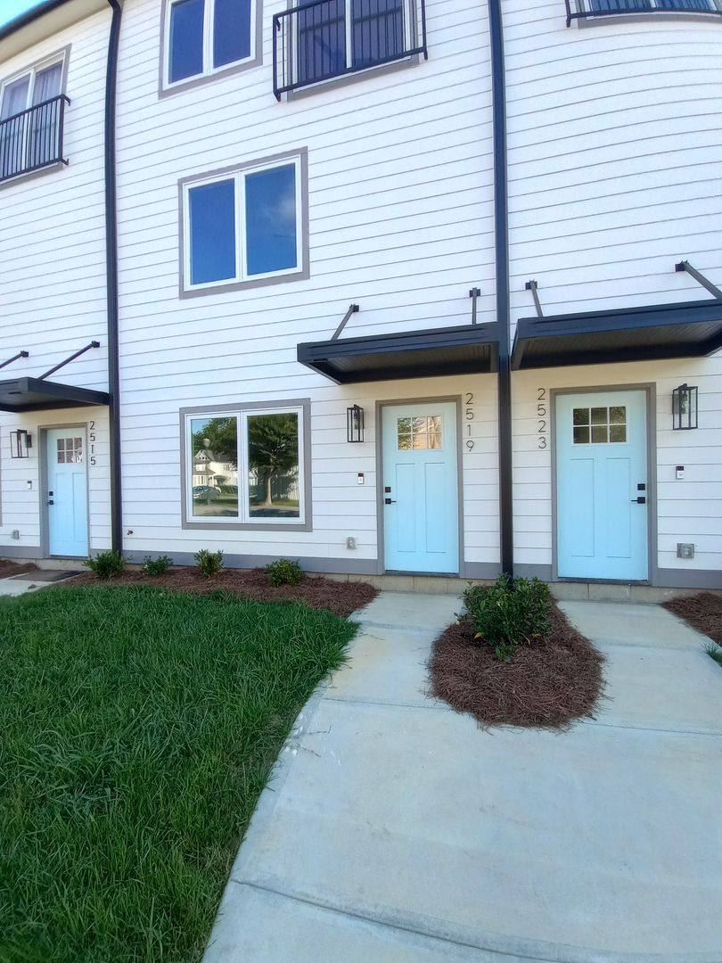 Apartment for rent at 2519 E 12th, Chattanooga, TN 37404