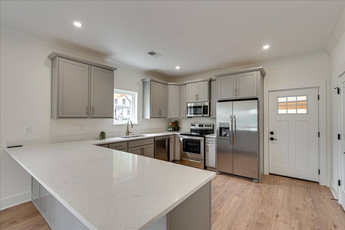 Apartment for rent at 2519 E 12th, Chattanooga, TN 37404