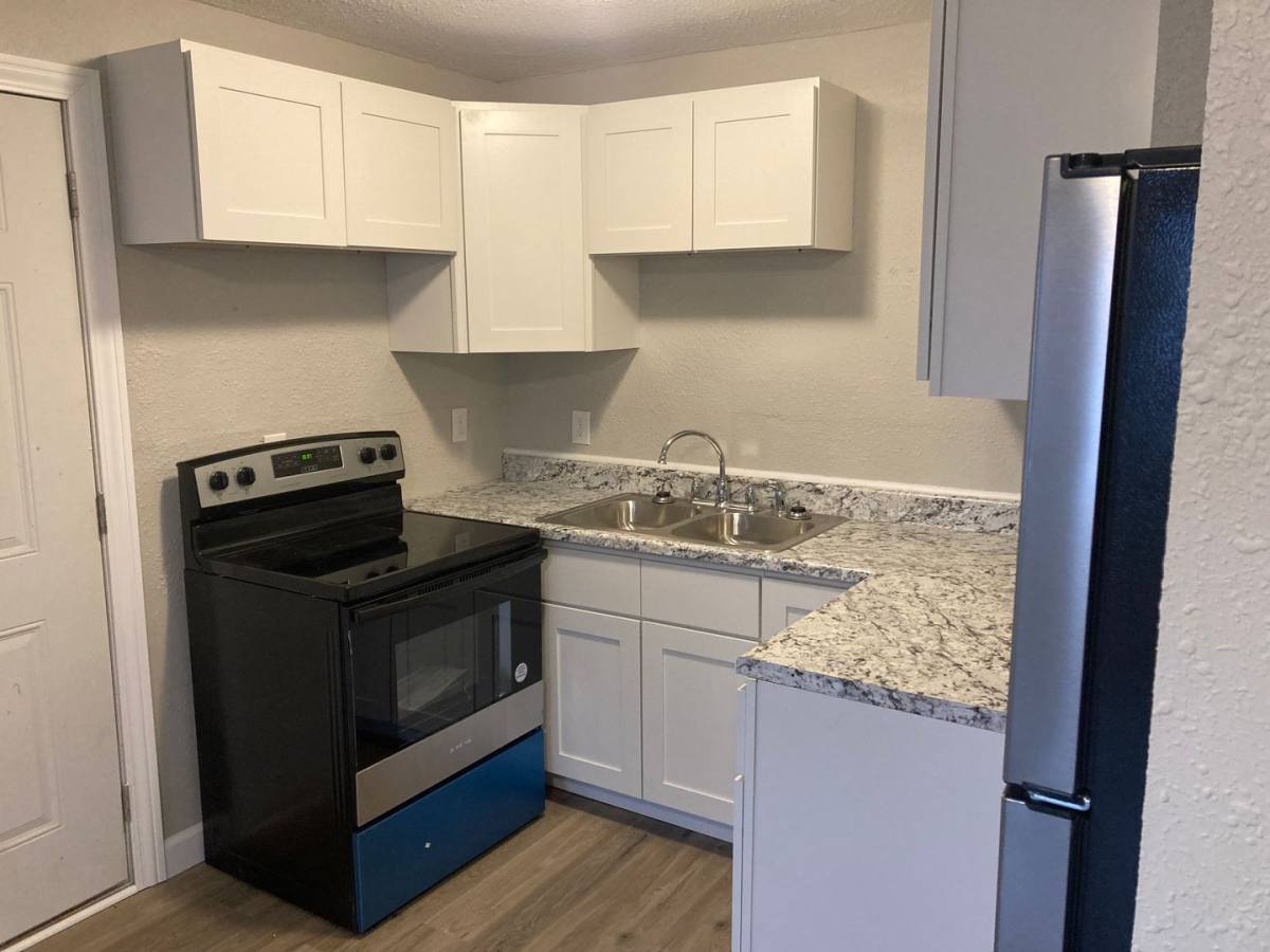 Apartment for rent at 102 Golden Rule Rd, Lake Ozark, MO 65049