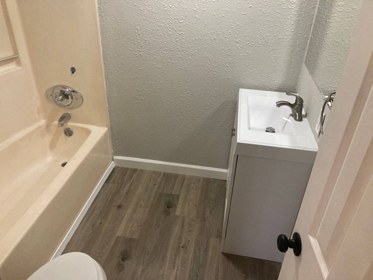 Apartment for rent at 102 Golden Rule Rd, Lake Ozark, MO 65049