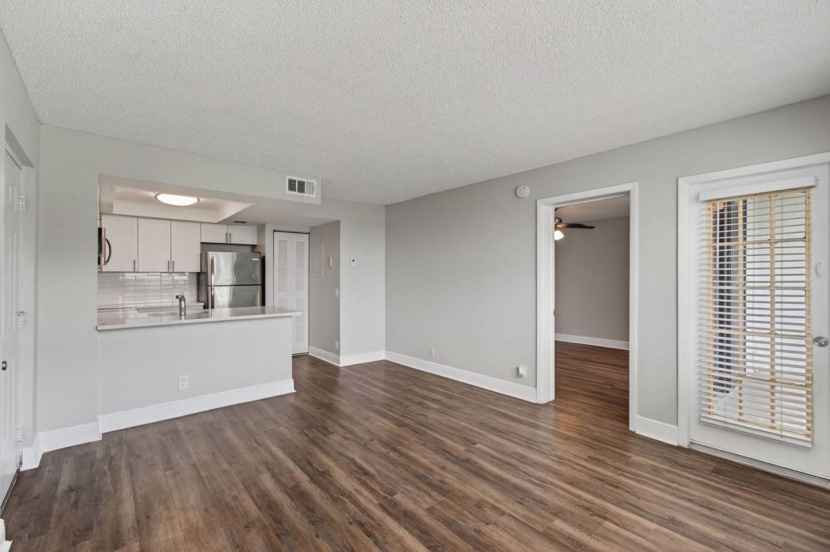 Apartment for rent at 714 Executive Center Dr, West Palm Beach, FL 33401