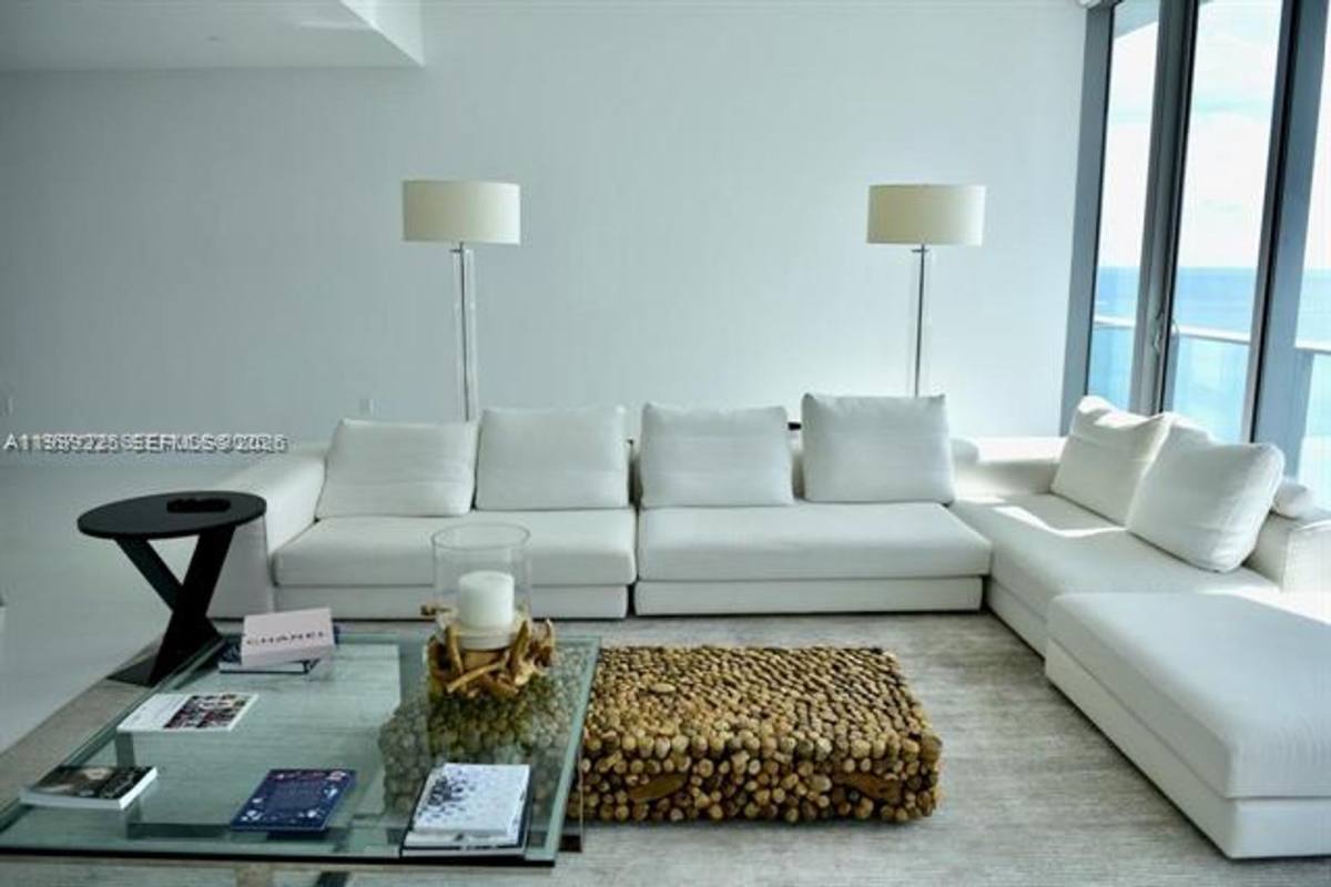 Apartment for rent at 17475 Collins Ave, North Miami Beach, FL 33160