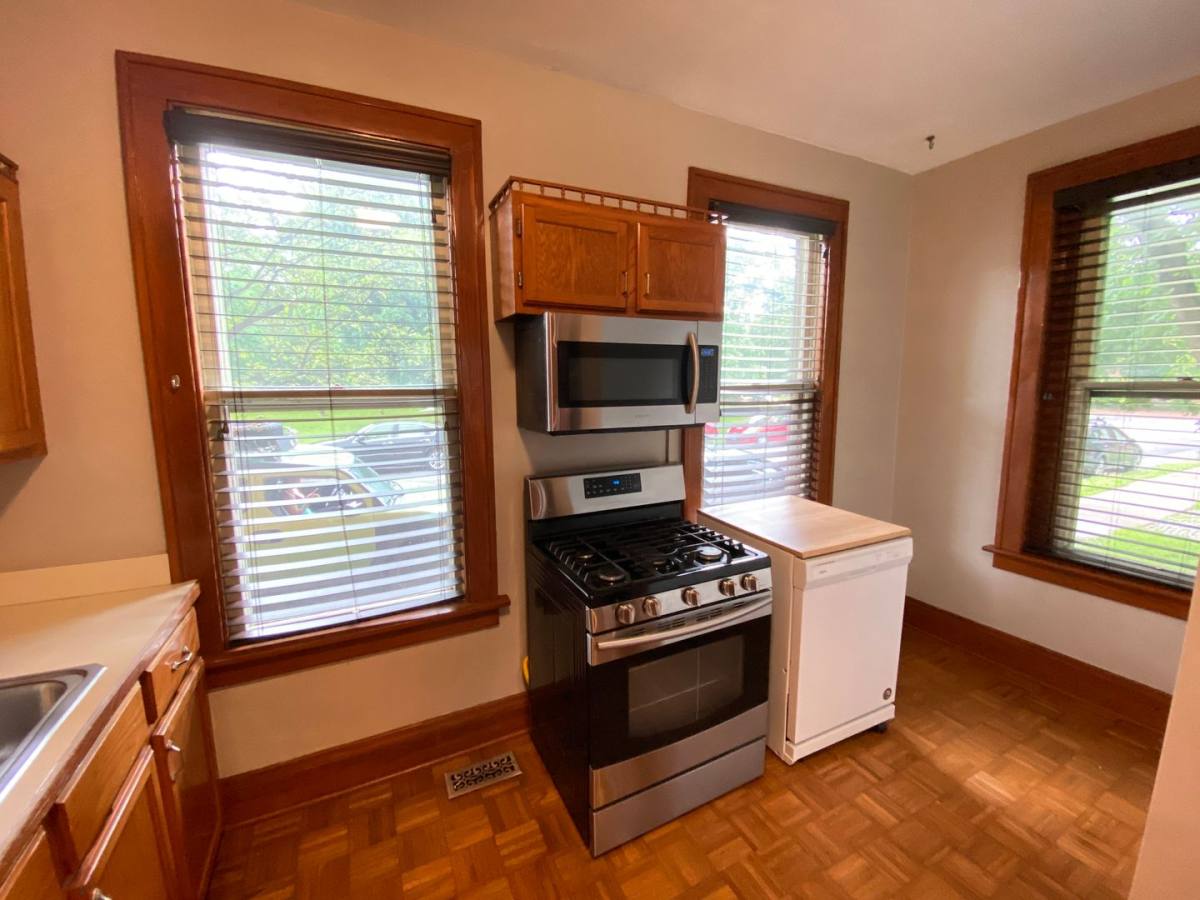 Apartment for rent at 929 S 3rd St, Columbus, OH 43206