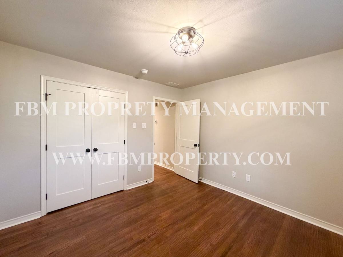 House for rent at 113 Monticello Dr, Waxahachie, TX 75165