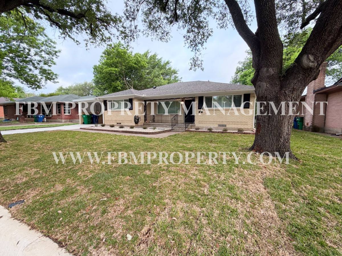 House for rent at 113 Monticello Dr, Waxahachie, TX 75165
