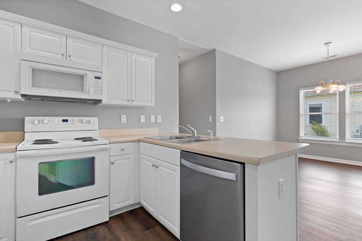 Apartment for rent at 211 213 Lloyd St, Holly Ridge, NC 28445