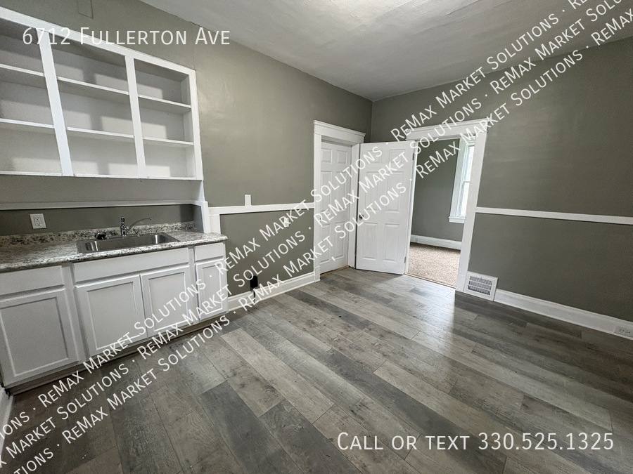 Apartment for rent at 6712 Fullerton Ave, Cleveland, OH 44105