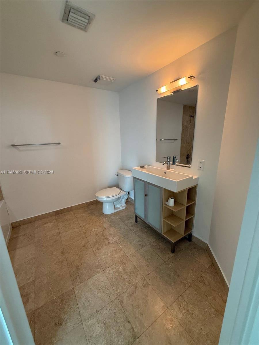 Apartment for rent at 350 S Miami Ave #2603, Miami, FL 33130