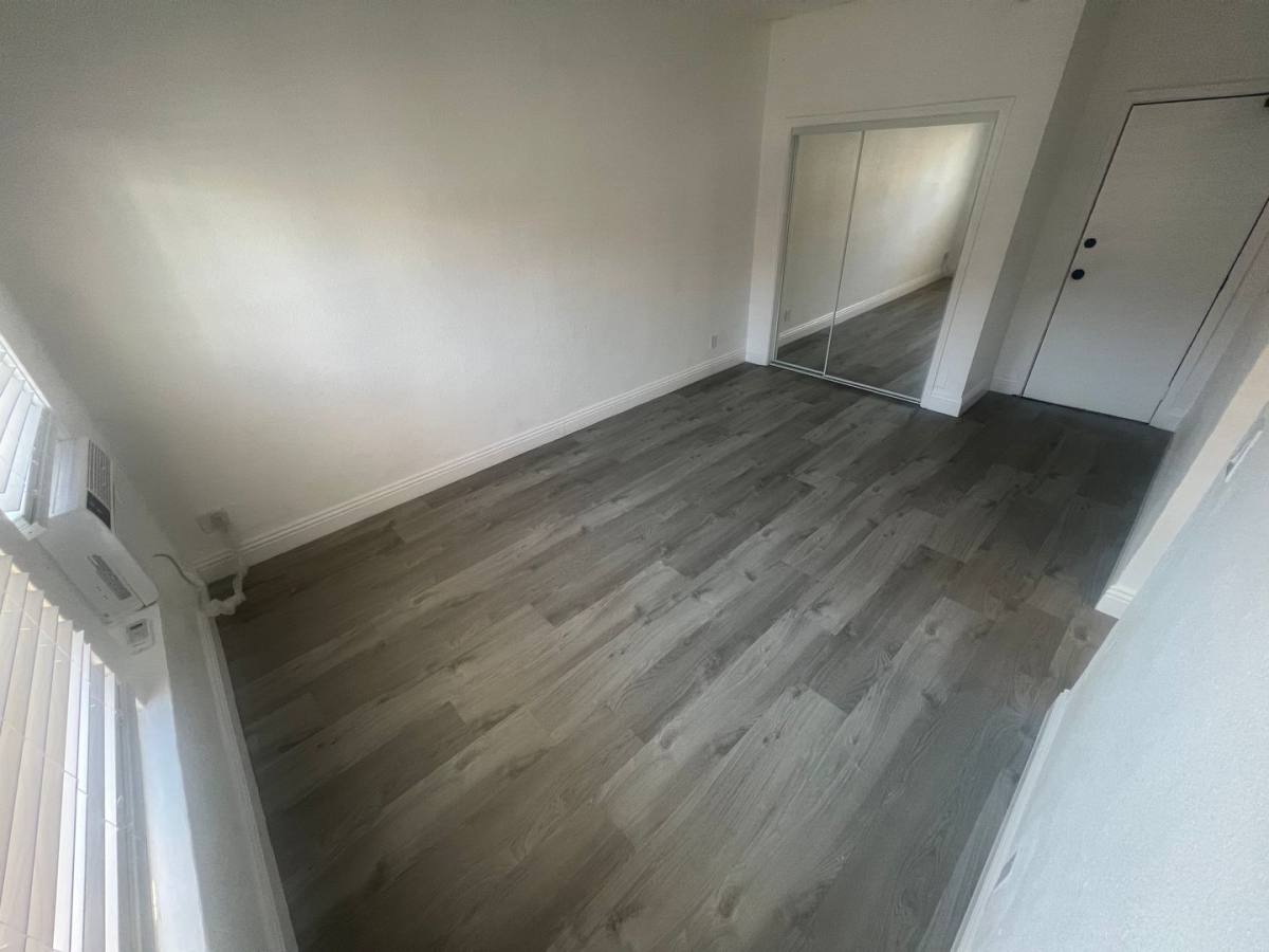 Apartment for rent at 1310 S Wilton Place, Los Angeles, CA 90019