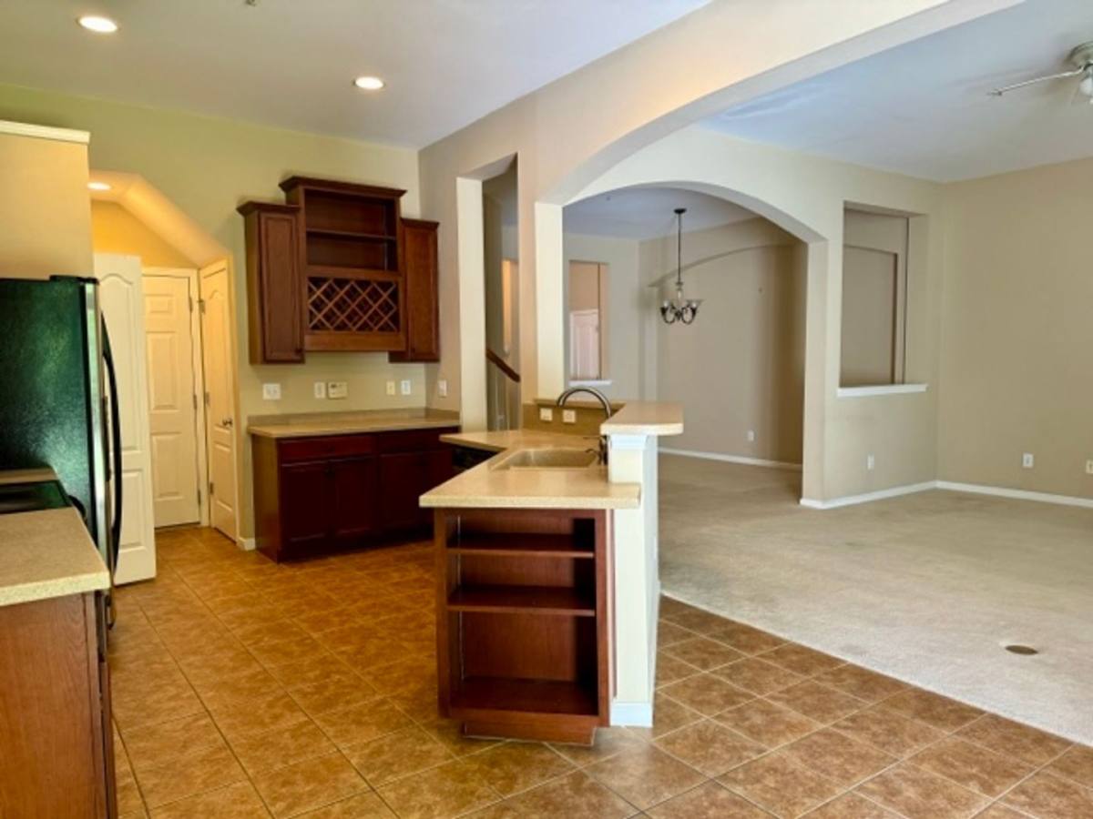 Townhouse for rent at 213 Chateau Place, Chapel Hill, NC 27516