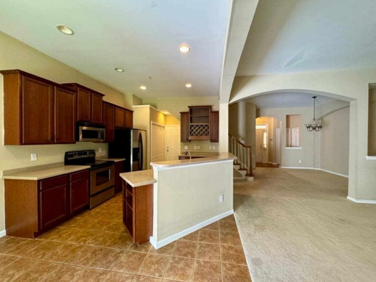 Townhouse for rent at 213 Chateau Place, Chapel Hill, NC 27516