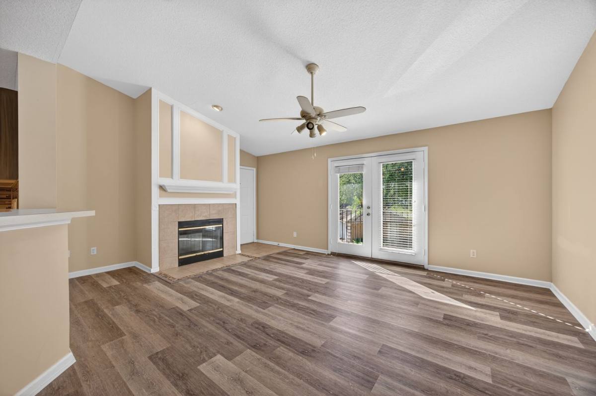Condo for rent at 13727 Richmond Park Dr, Jacksonville, FL 32224