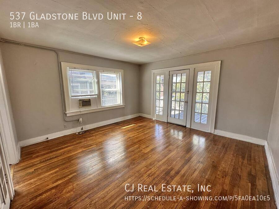 Apartment for rent at 537 Gladstone Blvd #8, Kansas City, MO 64124