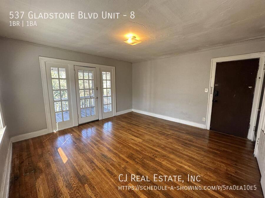Apartment for rent at 537 Gladstone Blvd #8, Kansas City, MO 64124