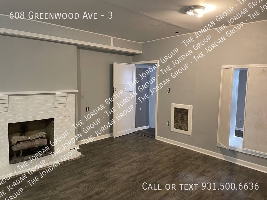 Apartment for rent at 608 Greenwood Ave #3, Clarksville, TN 37040